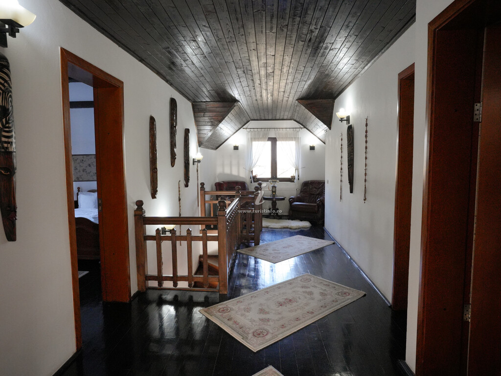 Vila Discret House