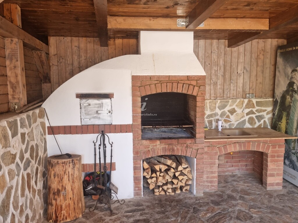 Pensiunea The River Chalet