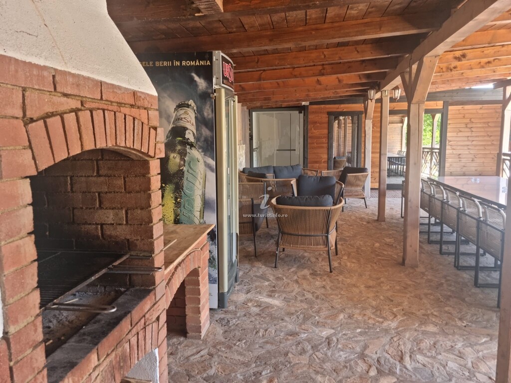 Pensiunea The River Chalet