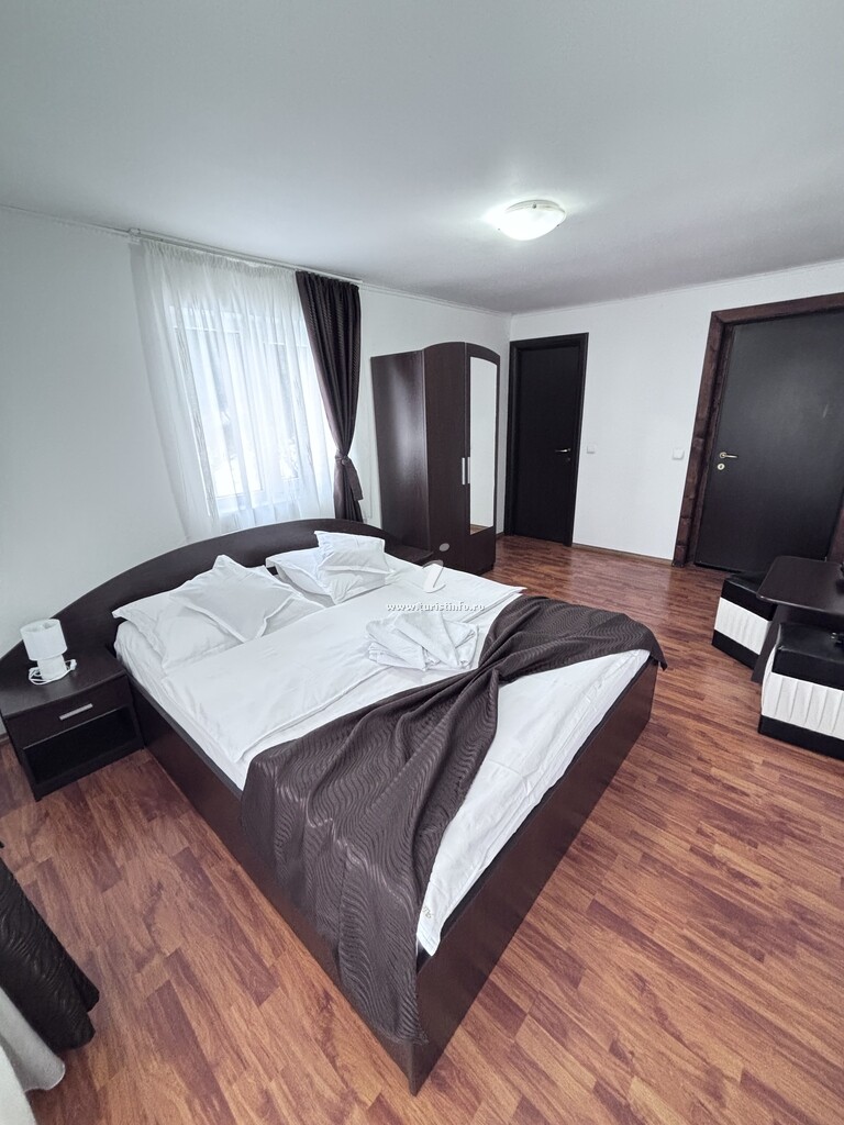 Camere de închiriat Alexandru Dorin