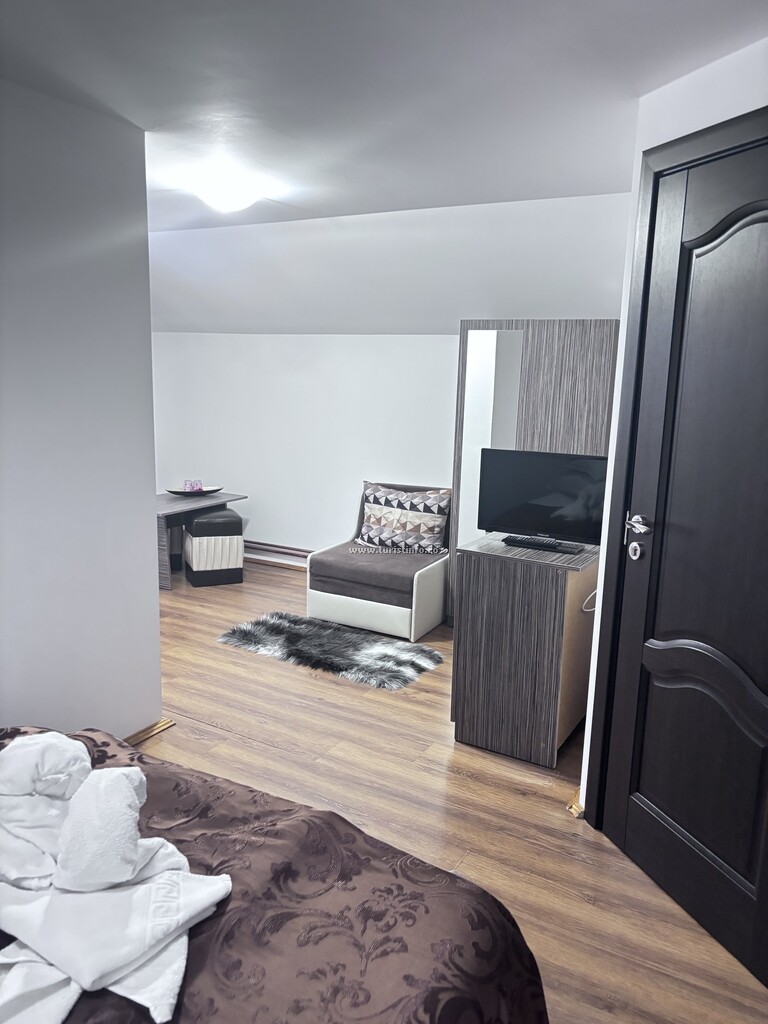 Camere de închiriat Alexandru Dorin