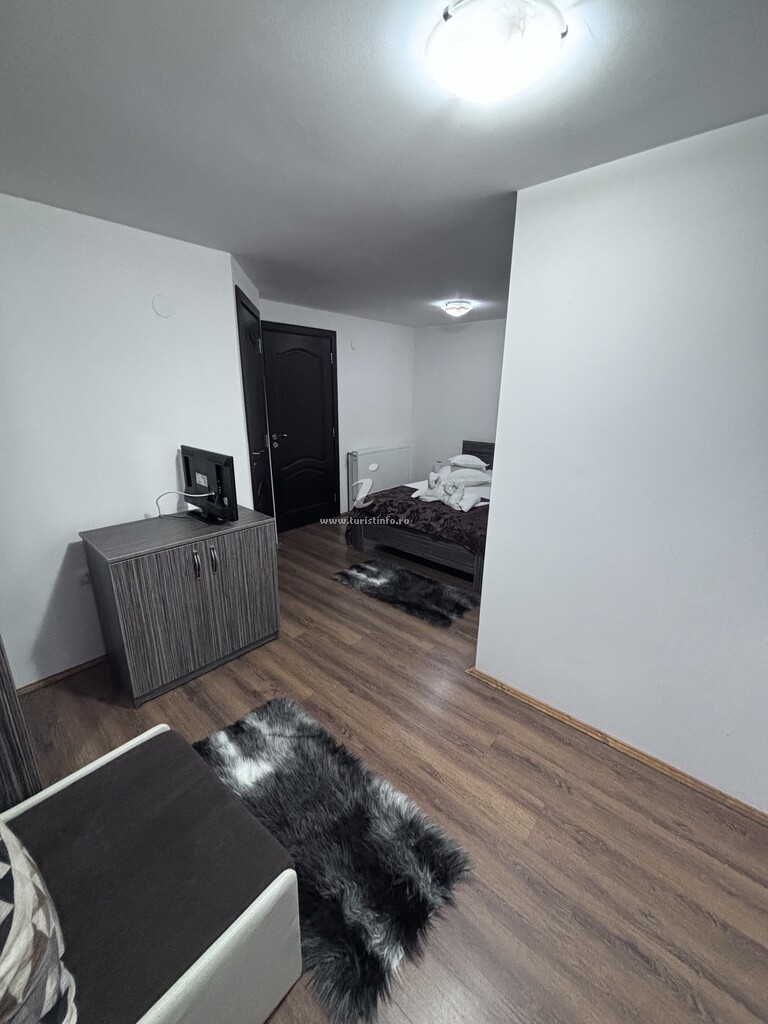 Camere de închiriat Alexandru Dorin