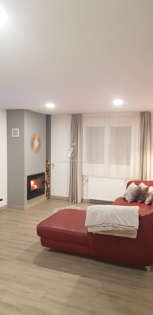 Camere de închiriat Casa Laura