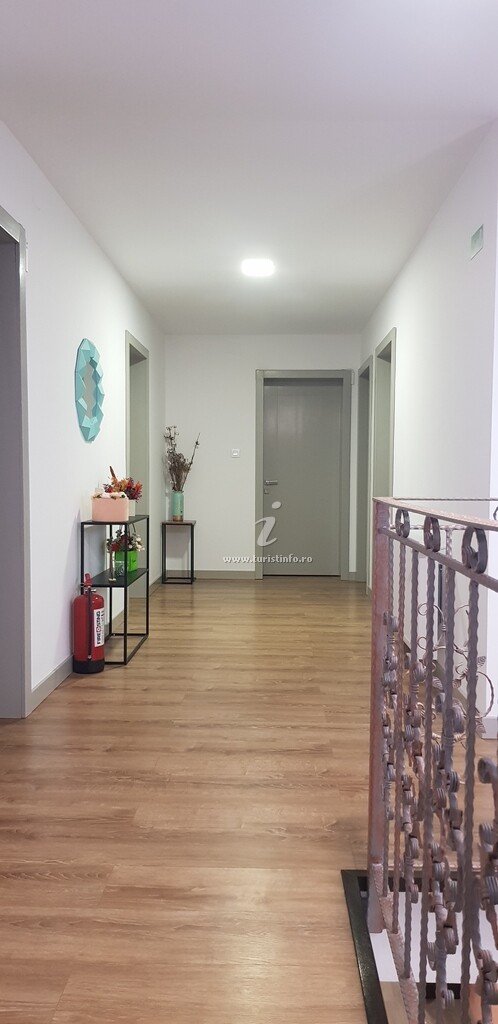 Camere de închiriat Casa Laura