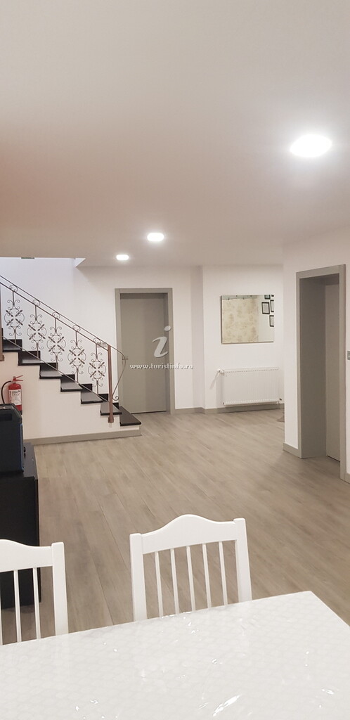 Camere de închiriat Casa Laura