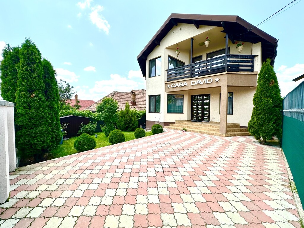 Camere de închiriat Casa David