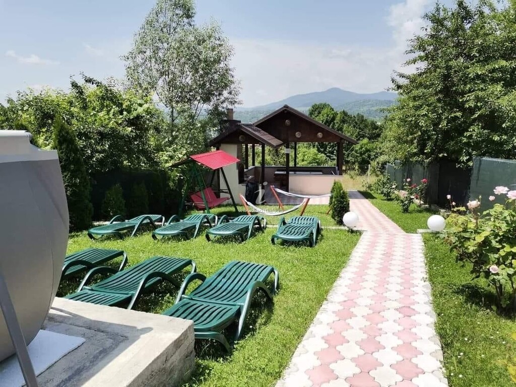 Camere de închiriat Casa David