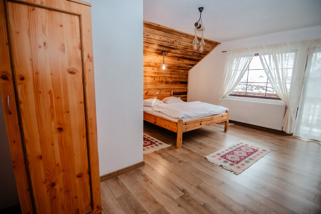 Cabana 3 Brăduți