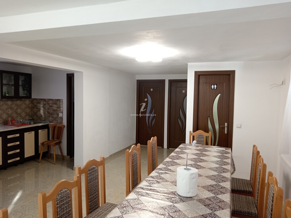Cabana Umbra Brazilor