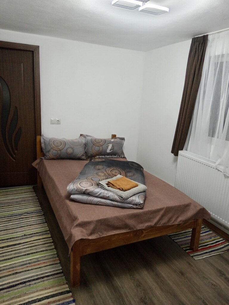 Cabana Umbra Brazilor
