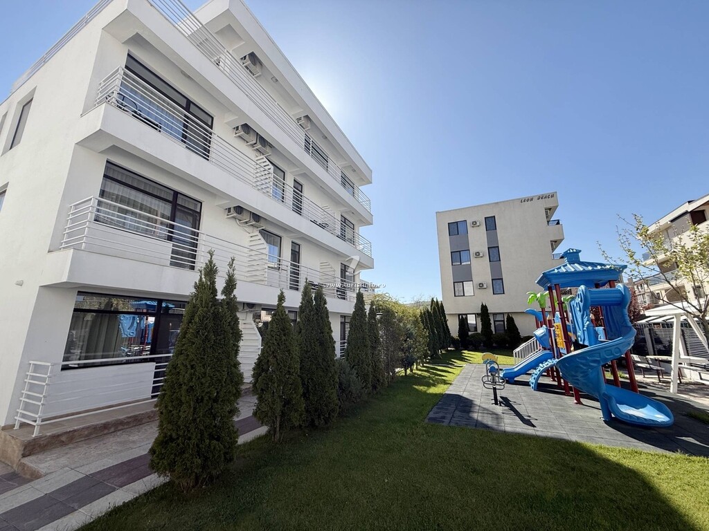 Hotel Leon Beach