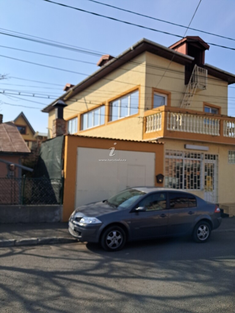 Căsuța Galbenă
