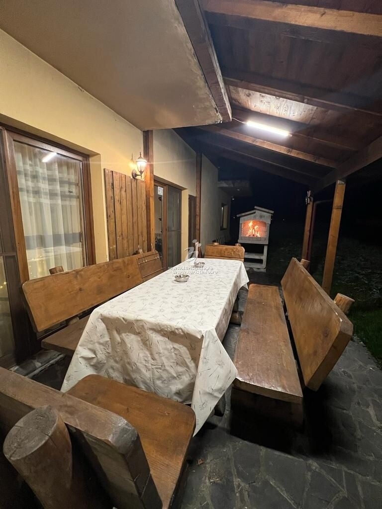 Vila Padurea Regală