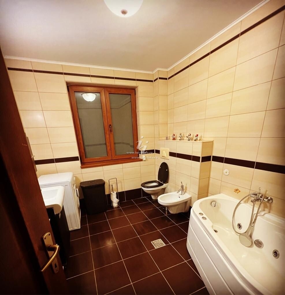 Vila Padurea Regală
