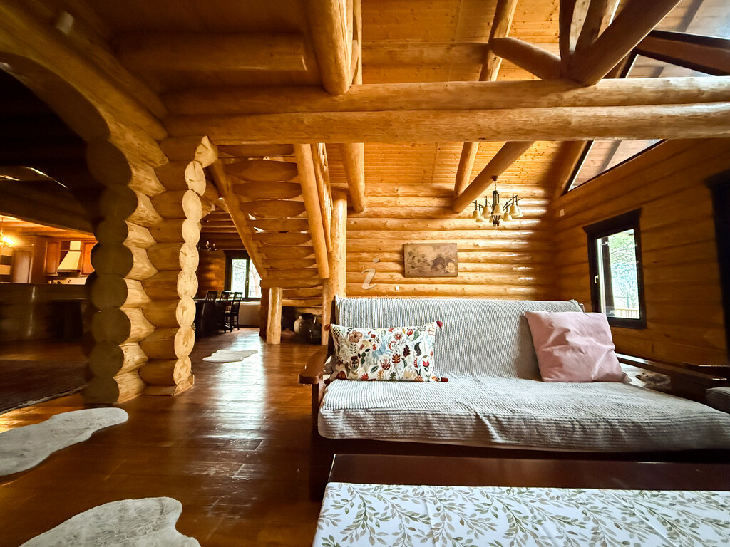 Cabana 33