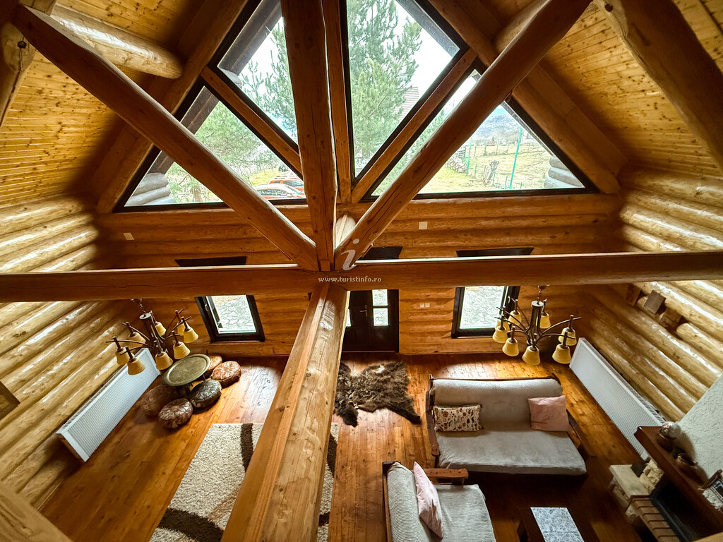Cabana 33