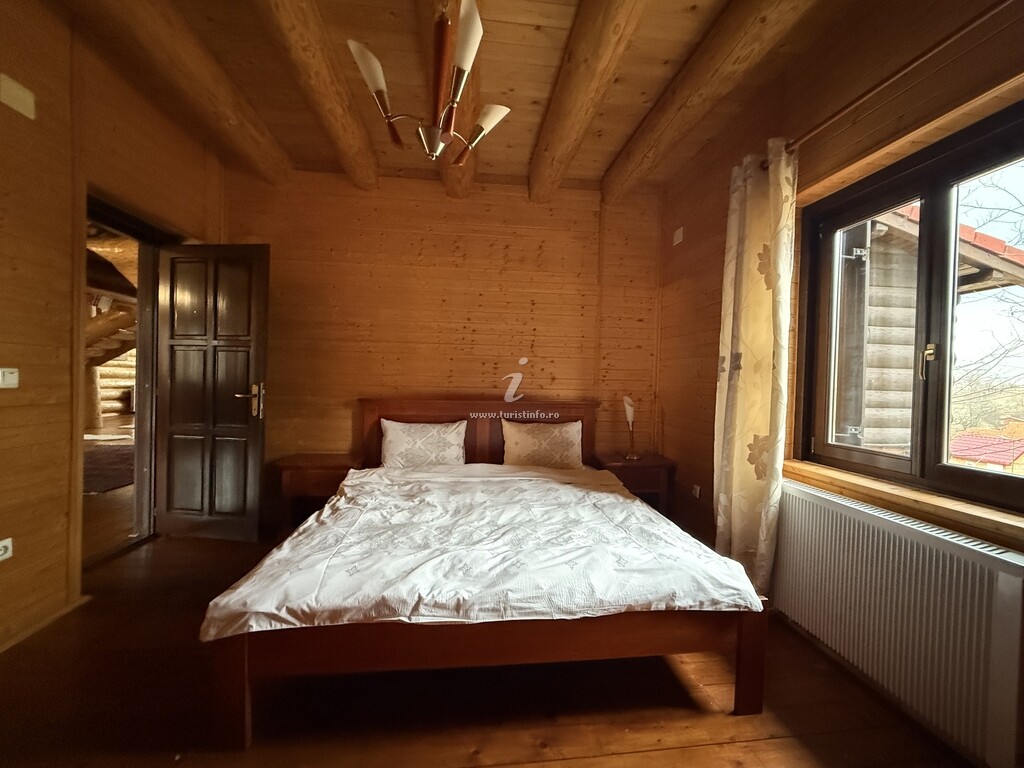 Cabana 33