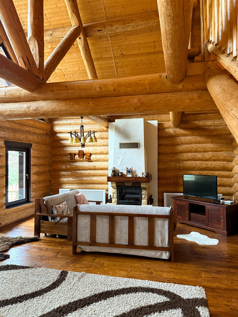 Cabana 33
