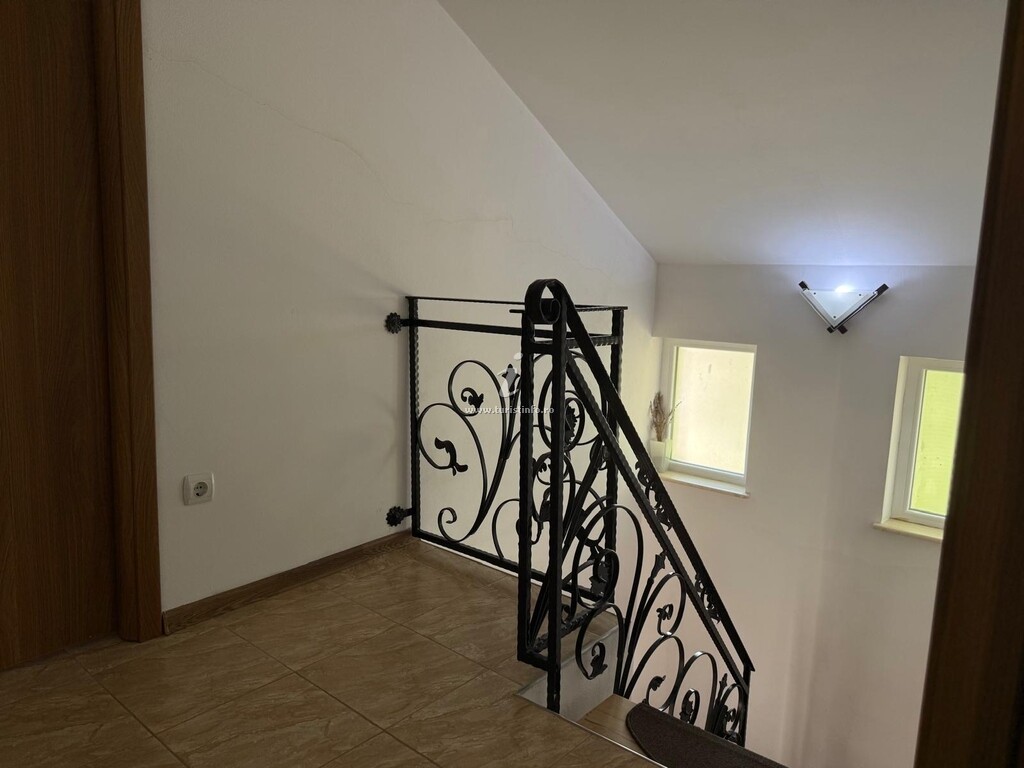 Camere de închiriat Foișor