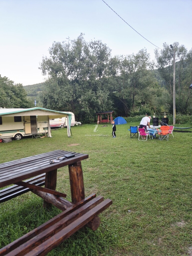 Camere de închiriat Dor de munte