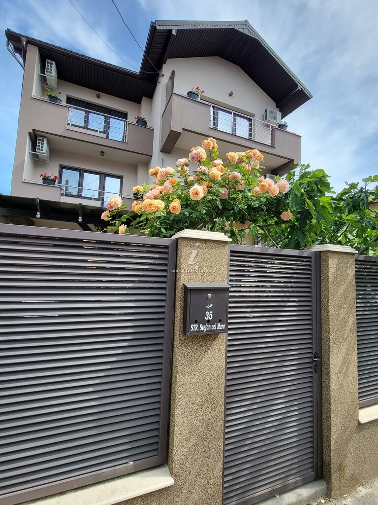 Vila Ozon - Camere de inchiriat