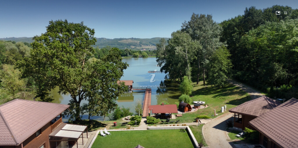 Pensiunea Lac sub Soare