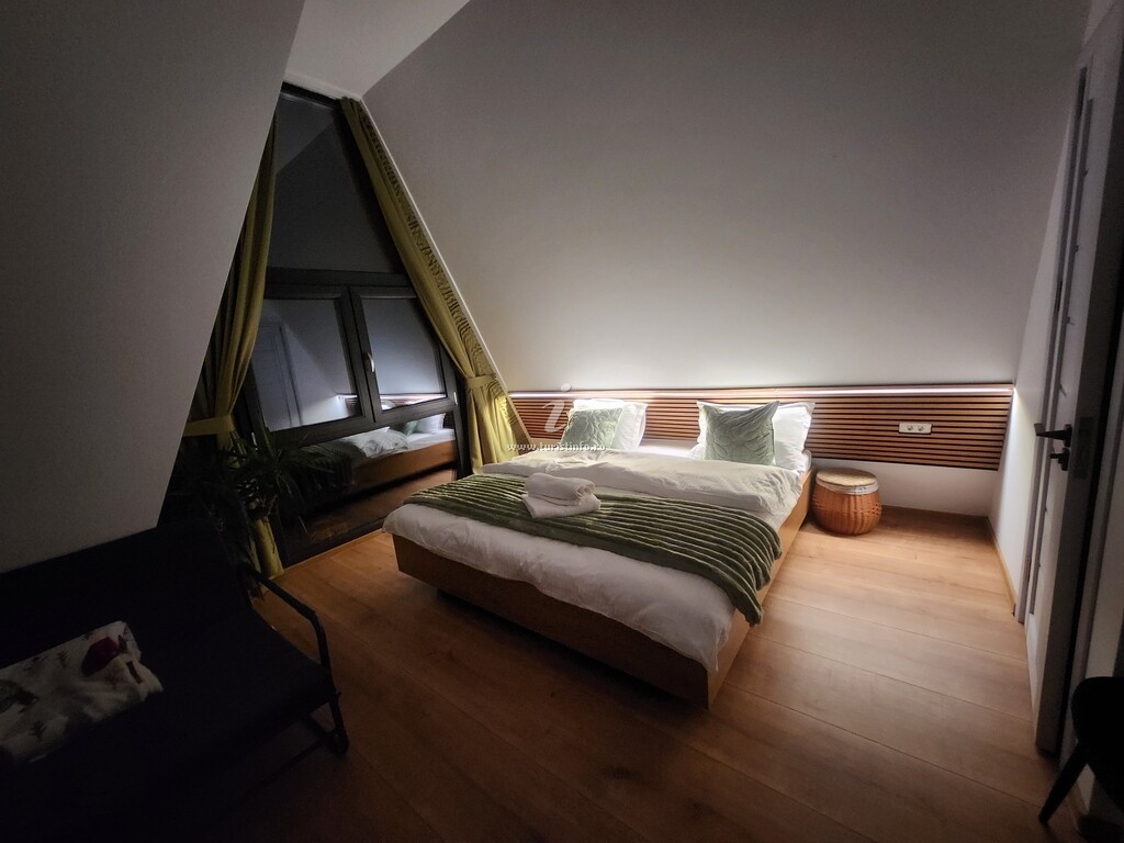 A-frame Fox Cabins