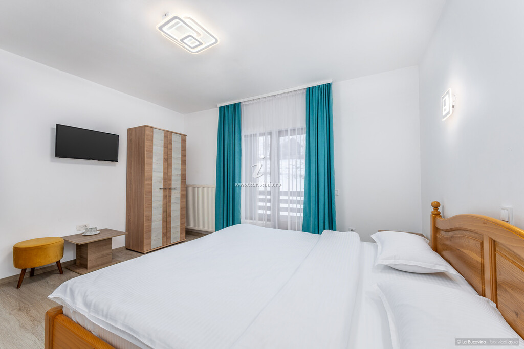Camere de închiriat La Bucovina