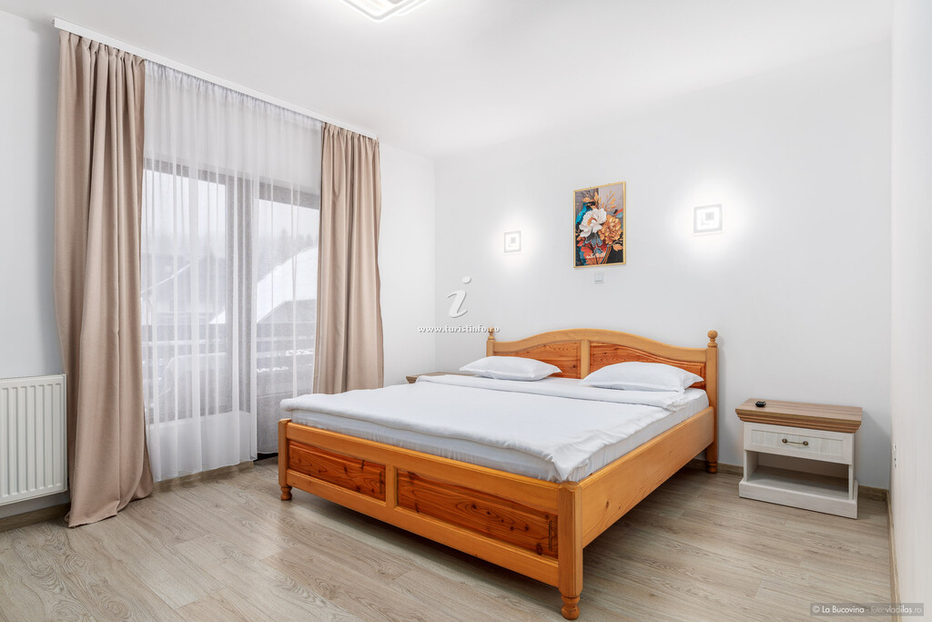 Camere de închiriat La Bucovina