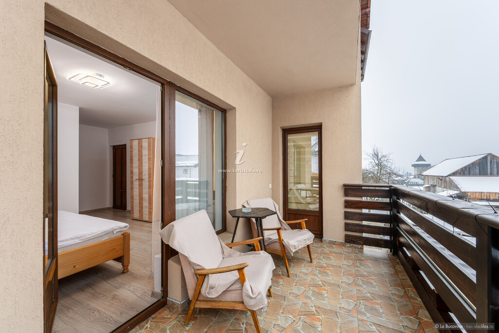 Camere de închiriat La Bucovina