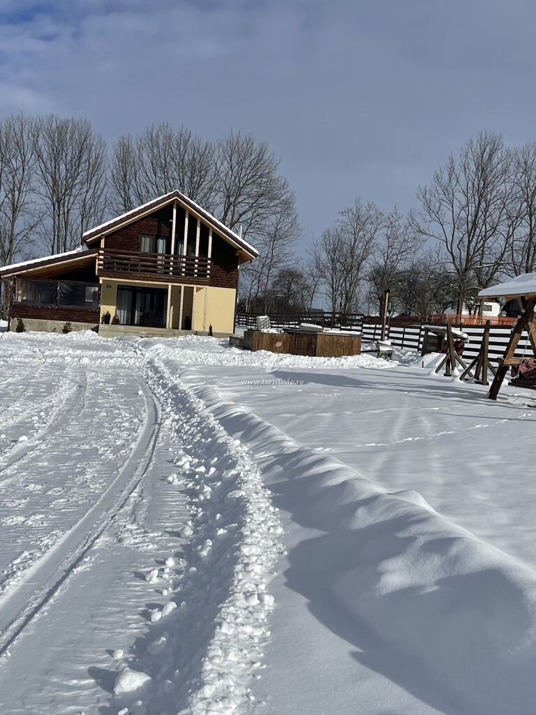 Casa de vacanță Mărgăuța din Deal