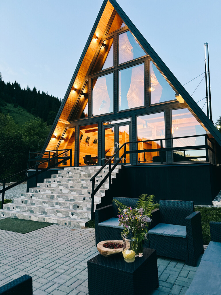 A-frame Cabana Tribal