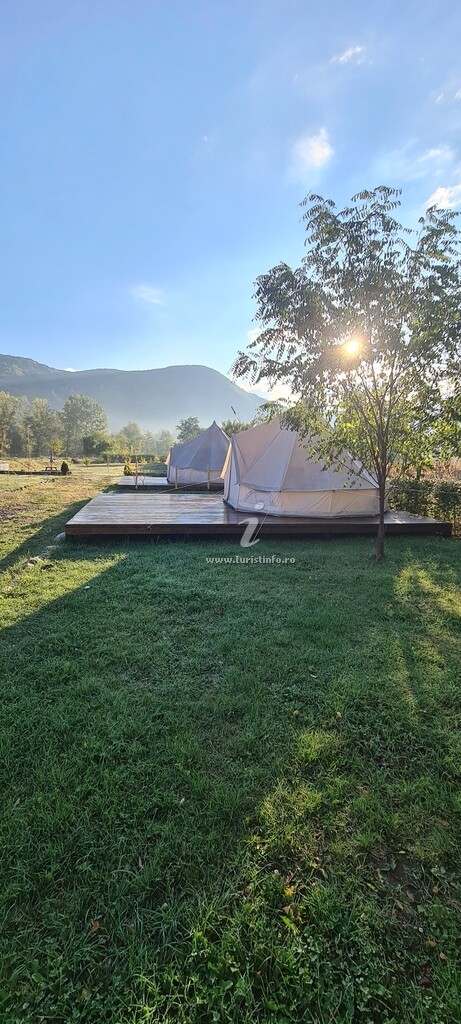 Glamping Arca Rafting Camp