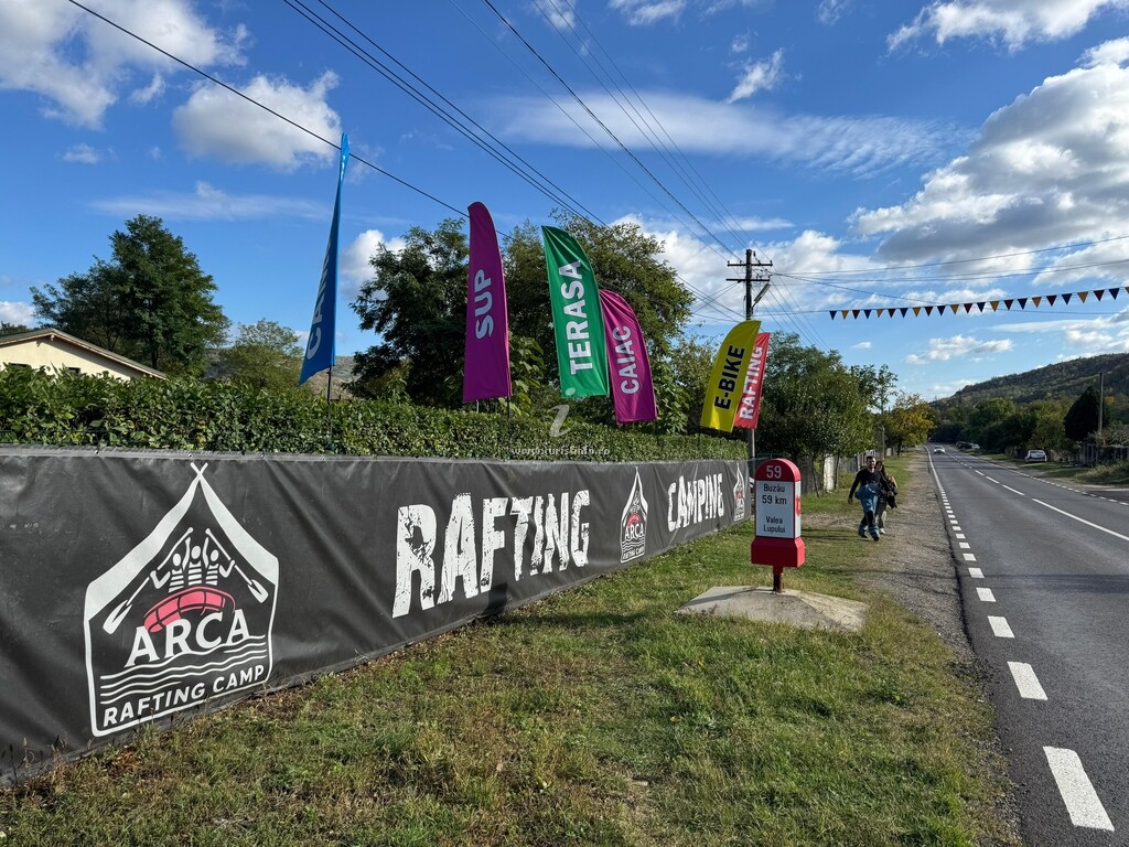 Glamping Arca Rafting Camp
