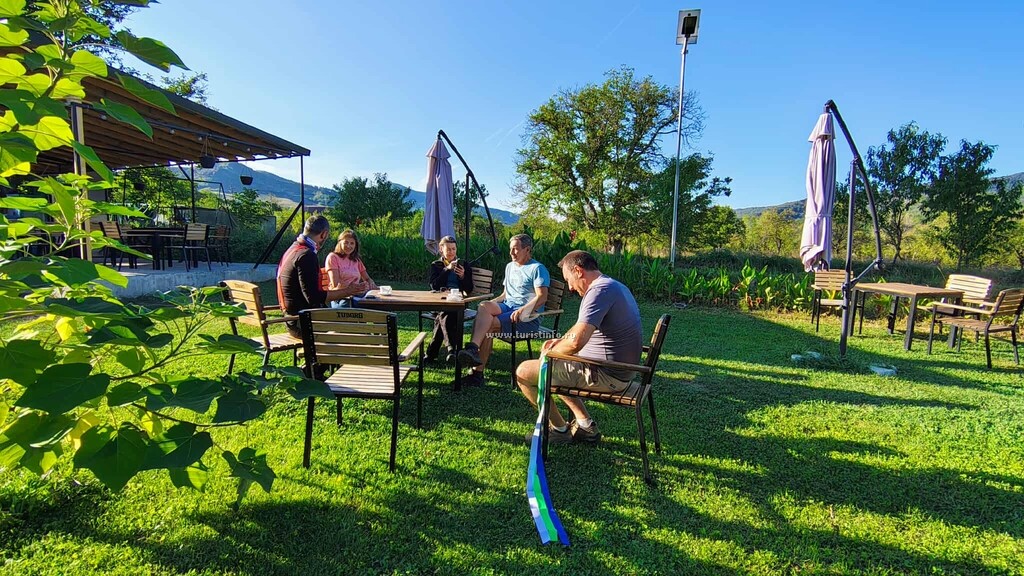 Glamping Arca Rafting Camp
