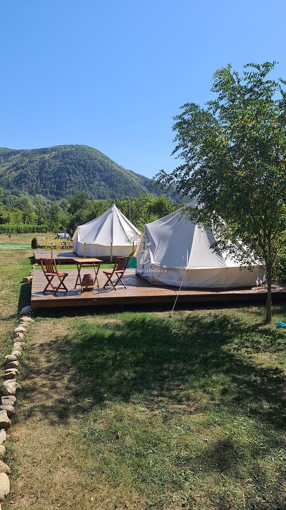 Glamping Arca Rafting Camp