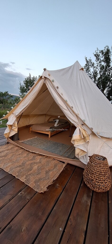 Glamping Arca Rafting Camp