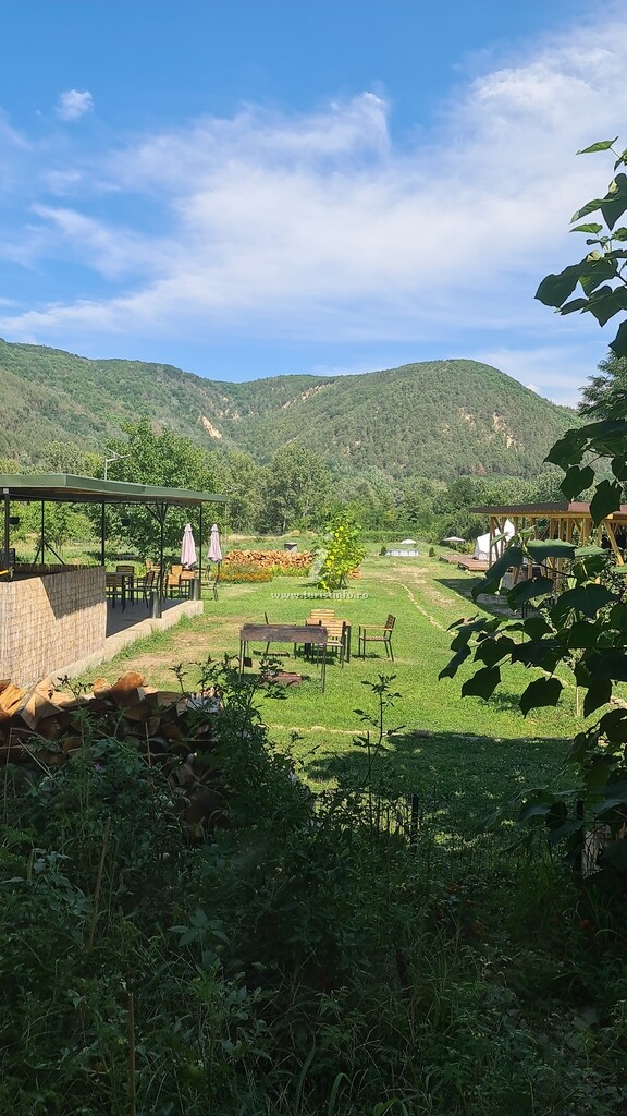 Glamping Arca Rafting Camp