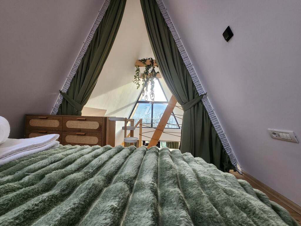 A-frame Fox Cabins