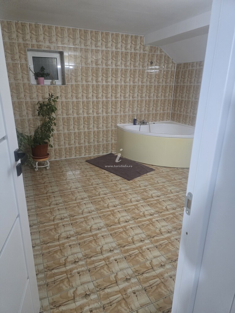 Apartament Ram House