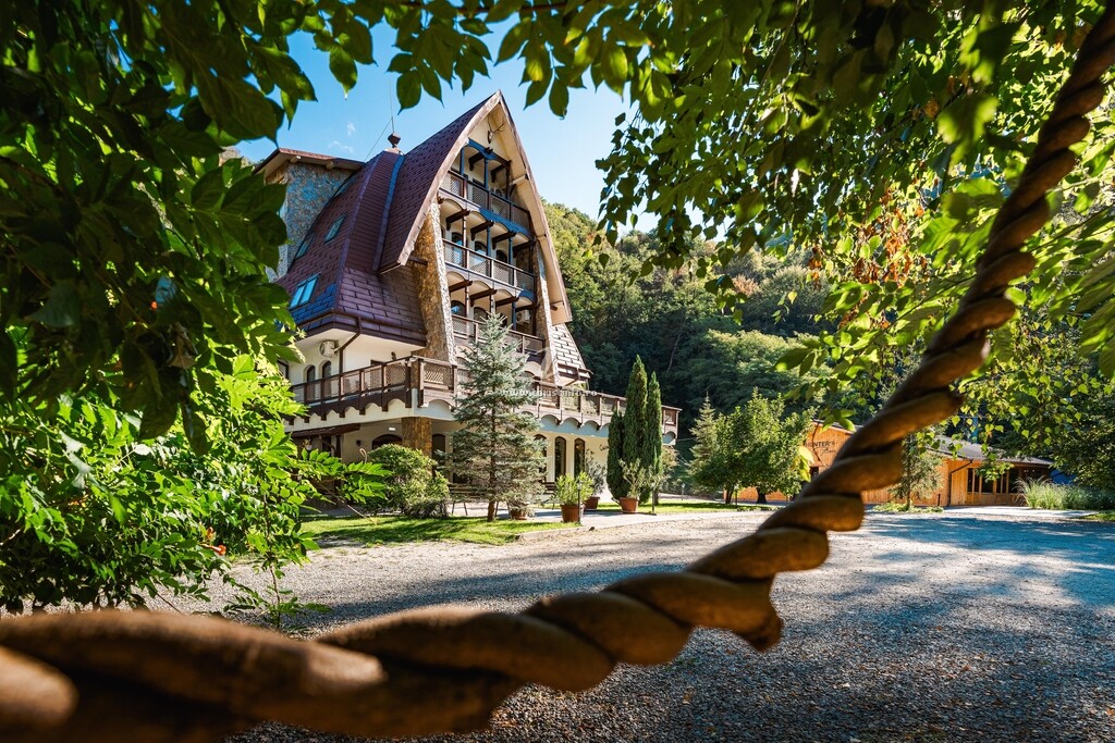 Pensiunea Casa Vânătorilor