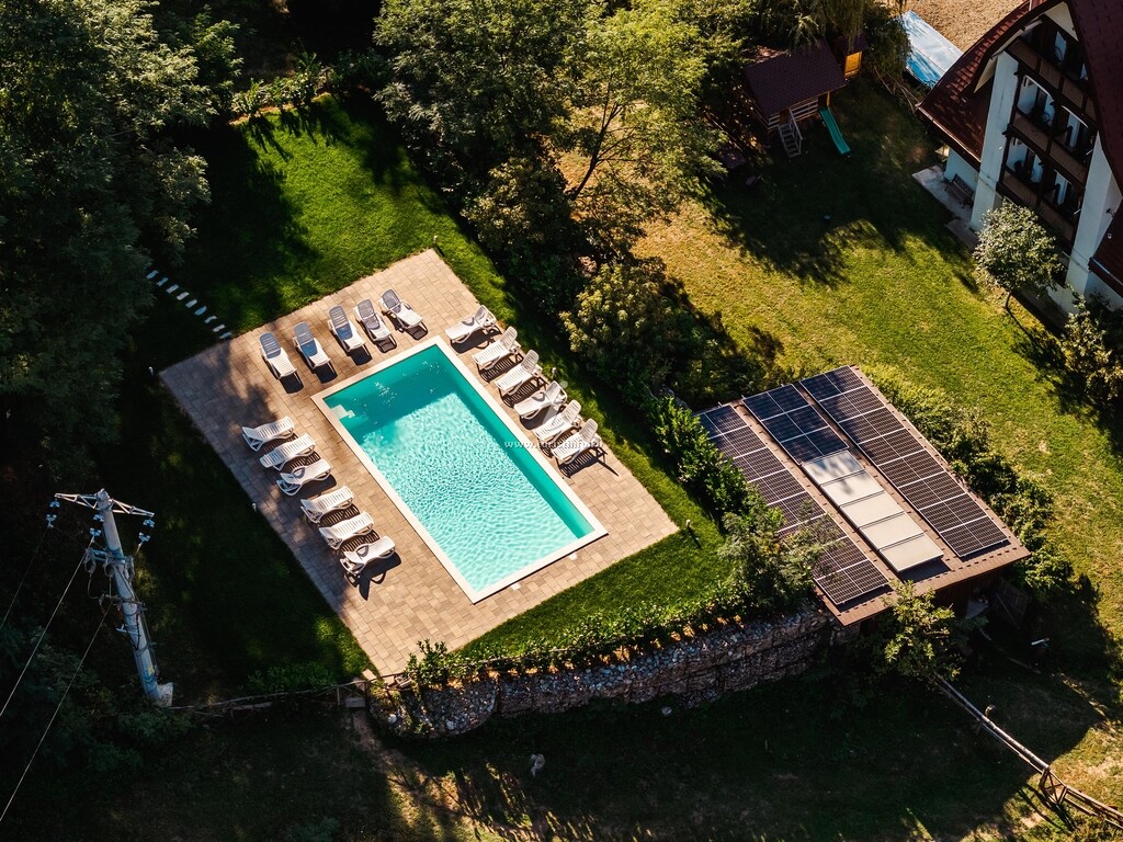 Pensiunea Casa Vânătorilor