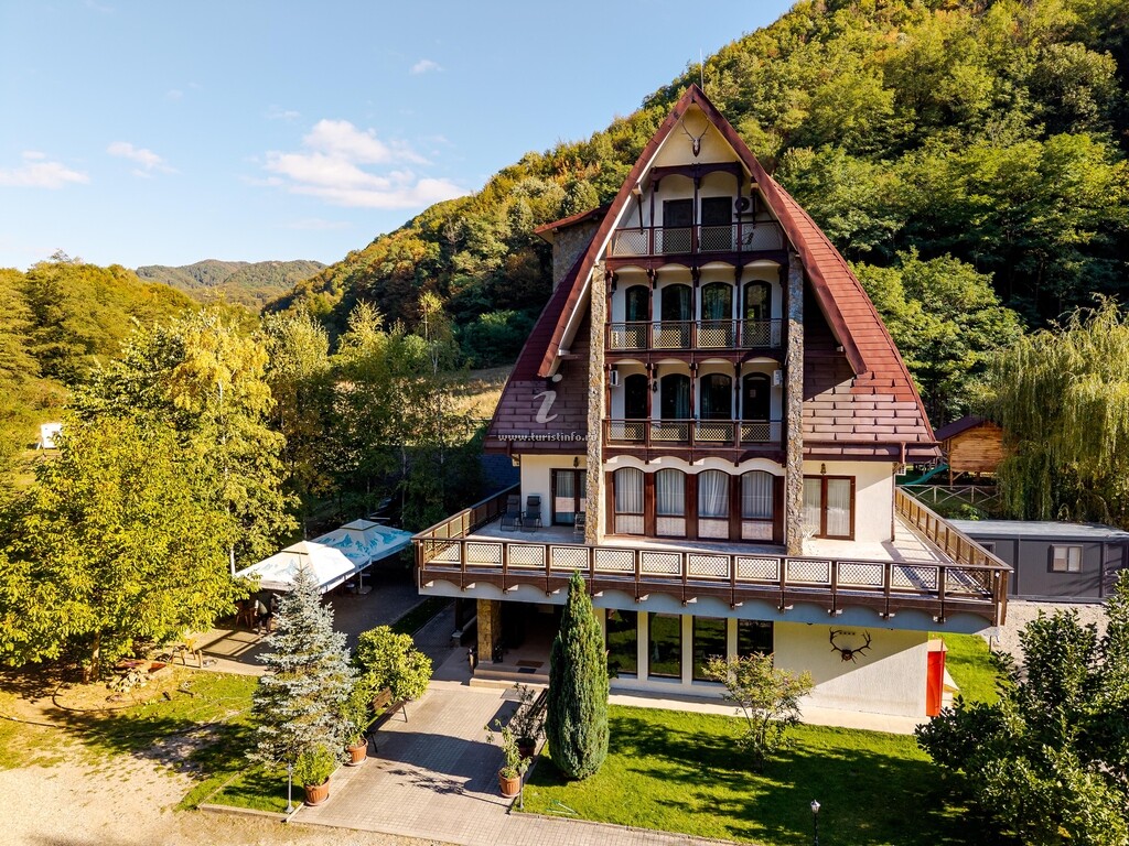 Pensiunea Casa Vânătorilor