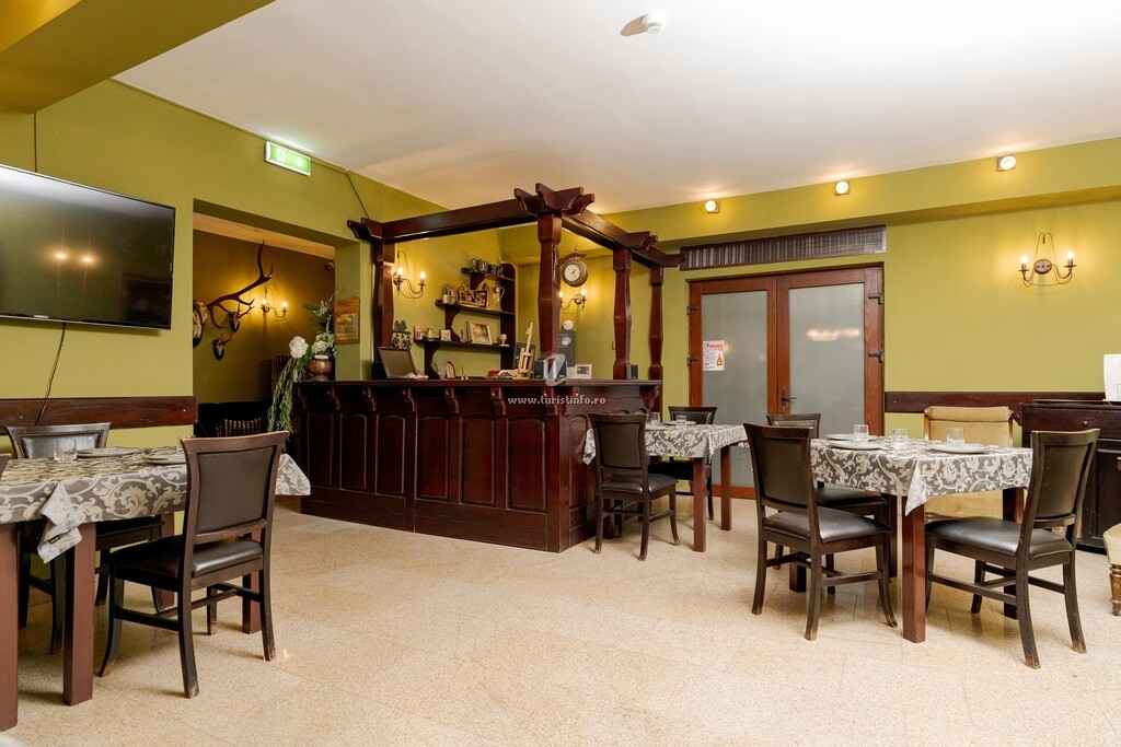 Pensiunea Casa Vânătorilor