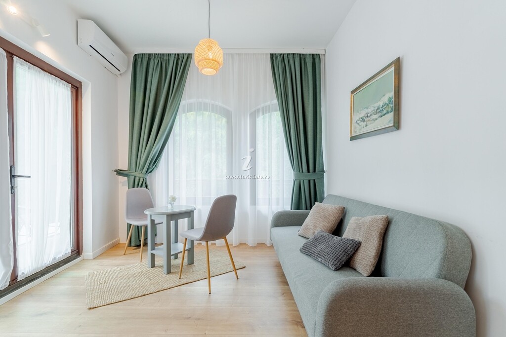 Pensiunea Casa Vânătorilor