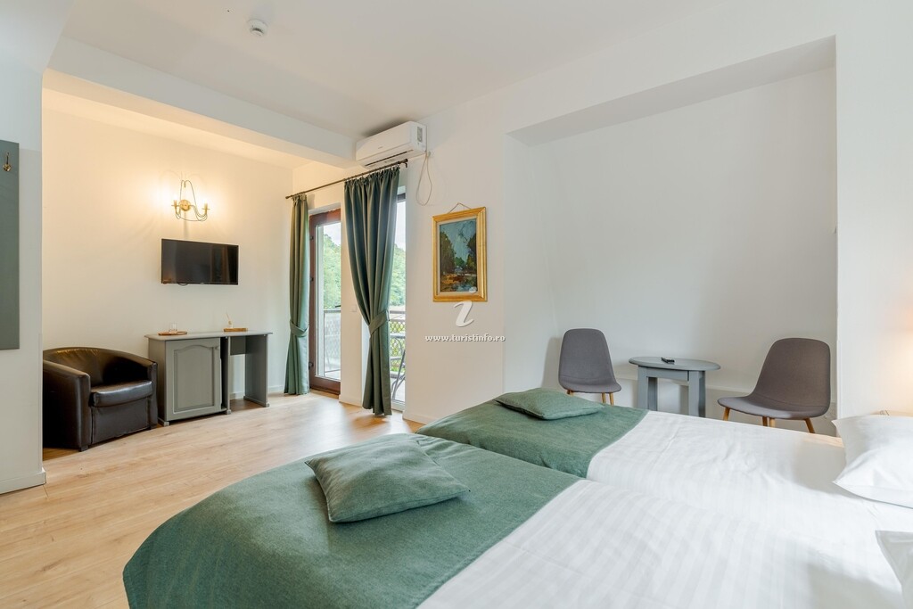 Pensiunea Casa Vânătorilor