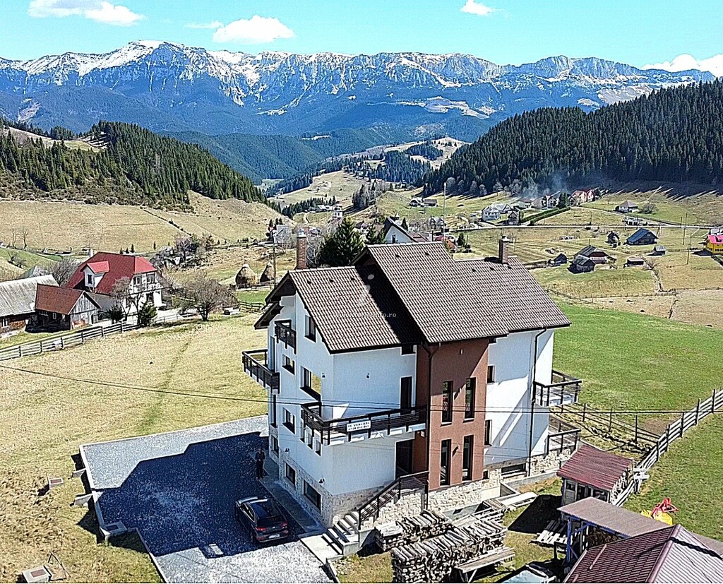 Camere de închiriat Panorama
