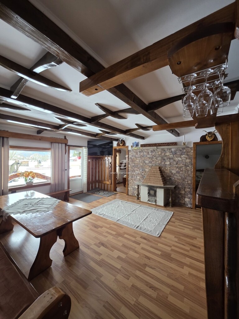 Cabana Casa Cu Veveriţe