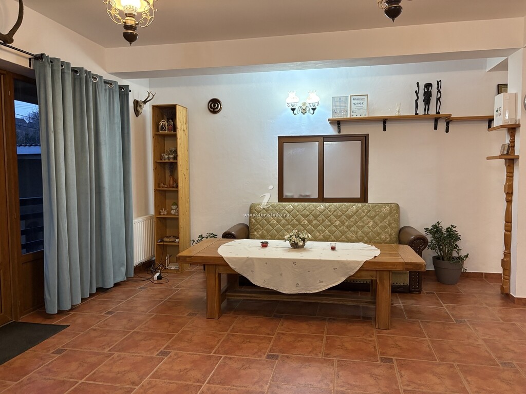 Camere de închiriat Vila dintre Brazi