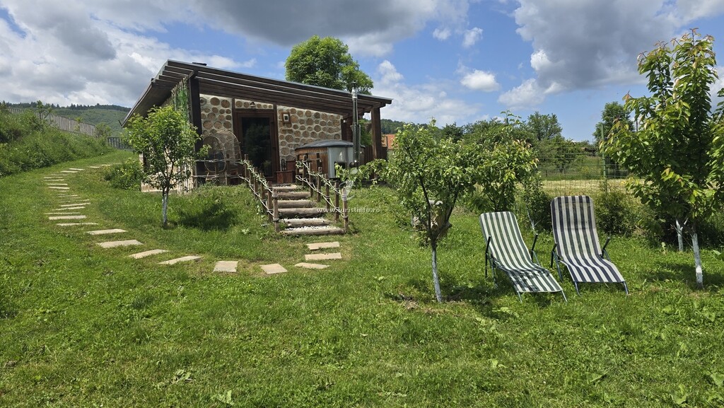 Căsuța Velvet House